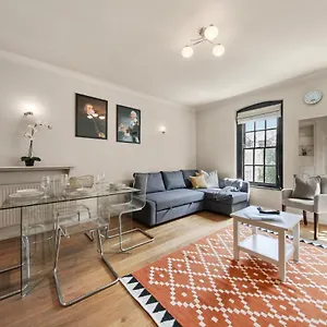  Apartment 1 Bed Executive Near Liverpool Street Station Free Wifi By Aparts United Kingdom