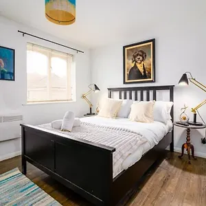  Apartment The Telegraph Place